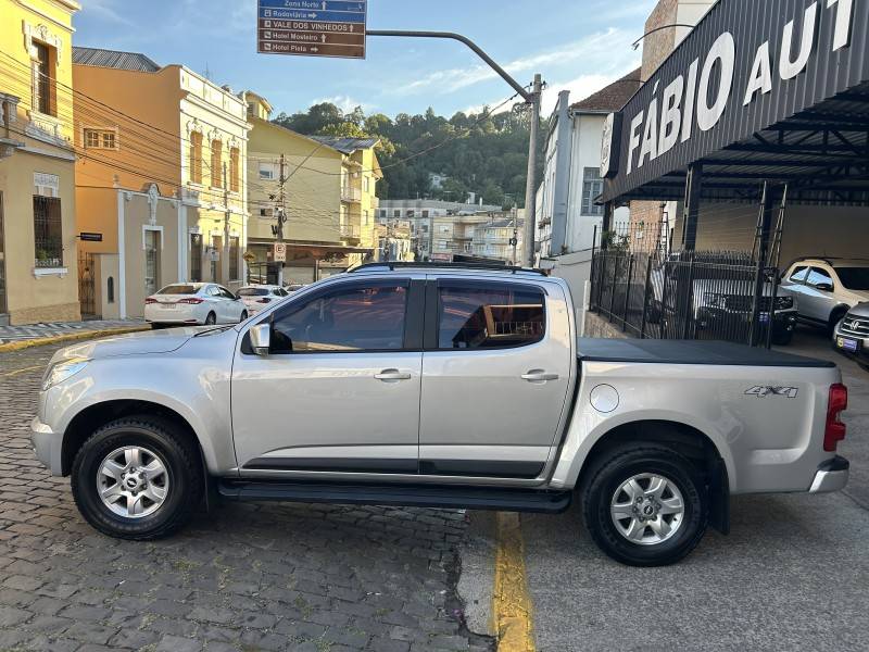 CHEVROLET - S10 - 2013/2013 - Prata - Sob Consulta