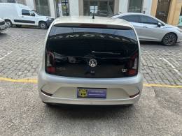 VOLKSWAGEN - UP - 2017/2018 - Prata - R$ 63.000,00