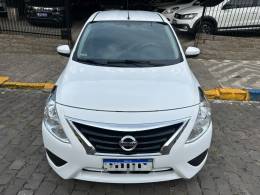 NISSAN - VERSA - 2017/2018 - Branca - Sob Consulta