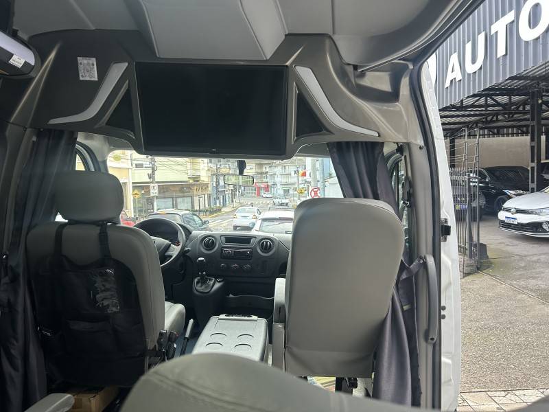 RENAULT - MASTER - 2024/2025 - Branca - Sob Consulta