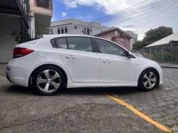 CHEVROLET - CRUZE - 2013/2014 - Branca - R$ 65.000,00