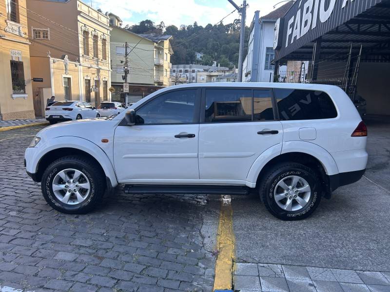 MITSUBISHI - PAJERO DAKAR - 2011/2012 - Branca - Sob Consulta