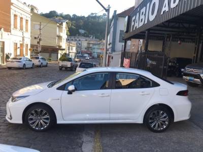 TOYOTA - COROLLA - 2025/2025 - Branca - Sob Consulta