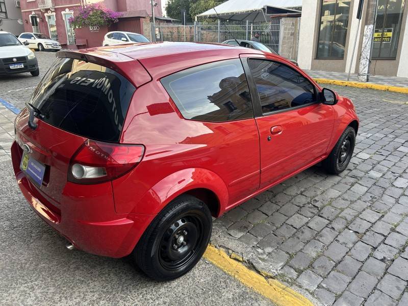 FORD - KA - 2011/2011 - Vermelha - Sob Consulta