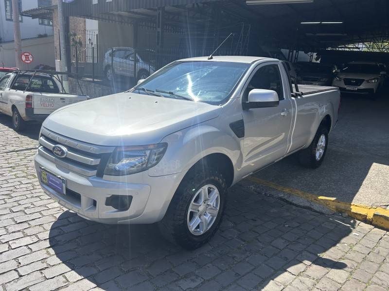 FORD - RANGER - 2013/2013 - Prata - Sob Consulta