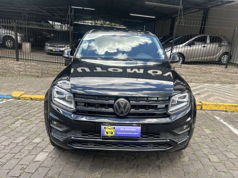 VOLKSWAGEN - AMAROK - 2020/2020 - Preta - Sob Consulta