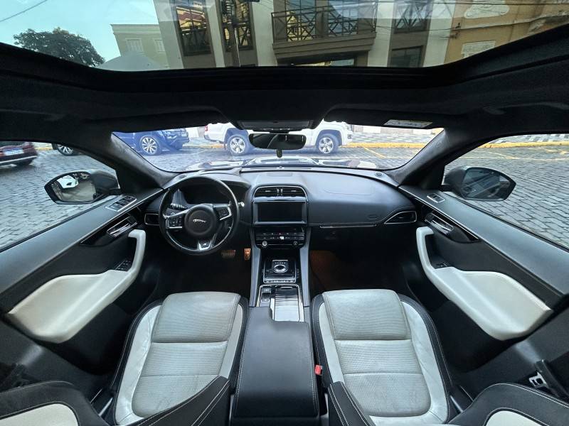 JAGUAR - F-PACE - 2019/2019 - Preta - Sob Consulta