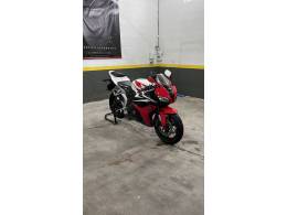 HONDA - CBR 600RR - 2008/2008 - Branca - Sob Consulta