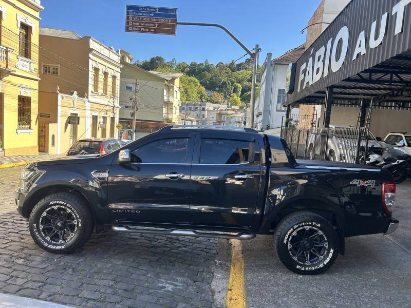 FORD - RANGER - 2017/2017 - Preta - Sob Consulta