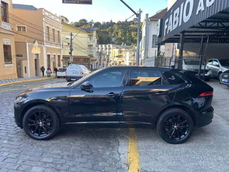 JAGUAR - F-PACE - 2019/2019 - Preta - Sob Consulta