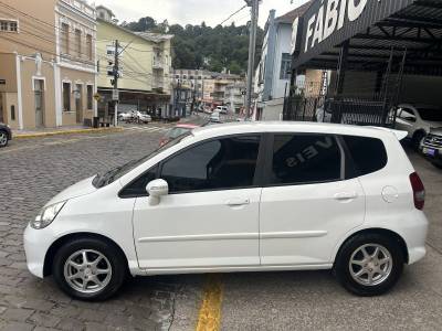 HONDA - FIT - 2006/2007 - Branca - Sob Consulta