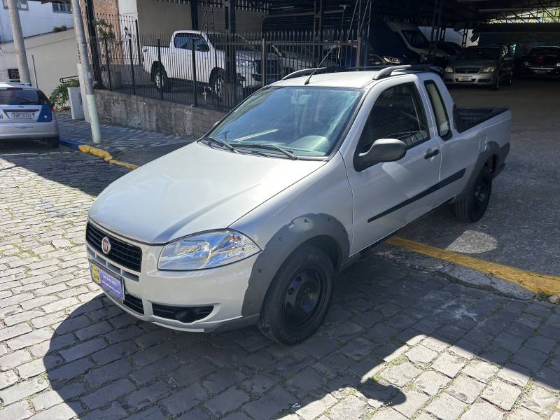 FIAT - STRADA - 2011/2012 - Cinza - Sob Consulta