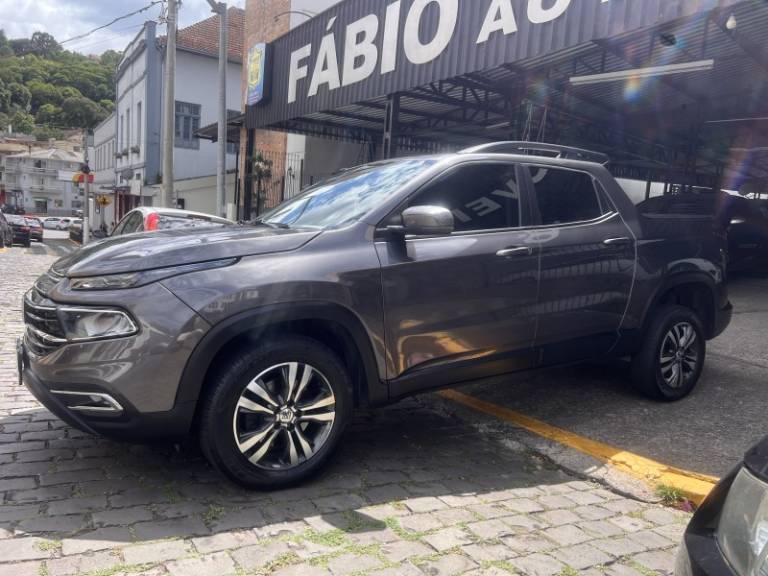 FIAT - TORO - 2022/2022 - Cinza - Sob Consulta
