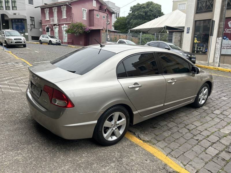 HONDA - CIVIC - 2008/2008 - Dourada - Sob Consulta