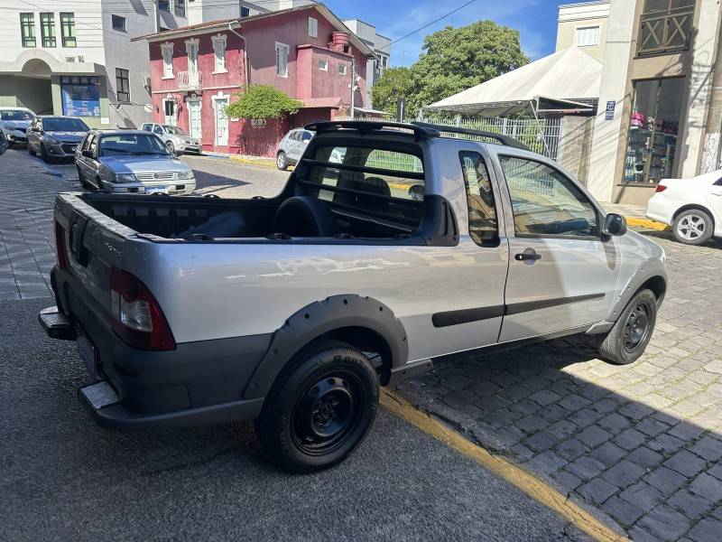 FIAT - STRADA - 2011/2012 - Cinza - Sob Consulta